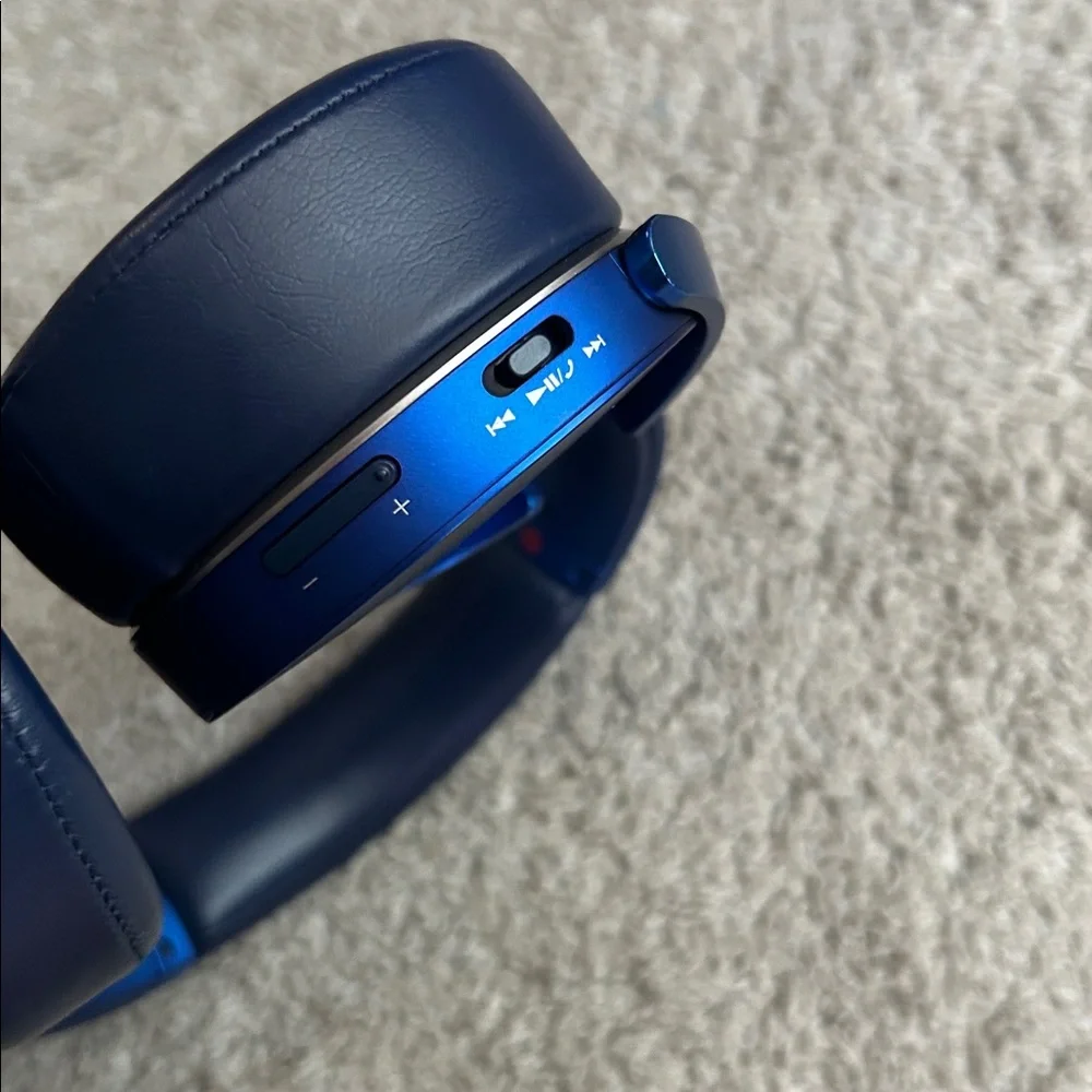 Sony Blue Over-Ear Headphones - Picture 6 of 6